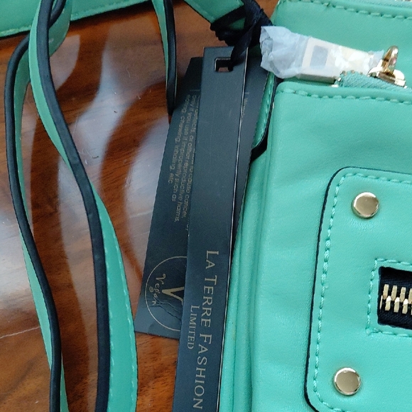 Green Crossbody Bag - Picture 2 of 3